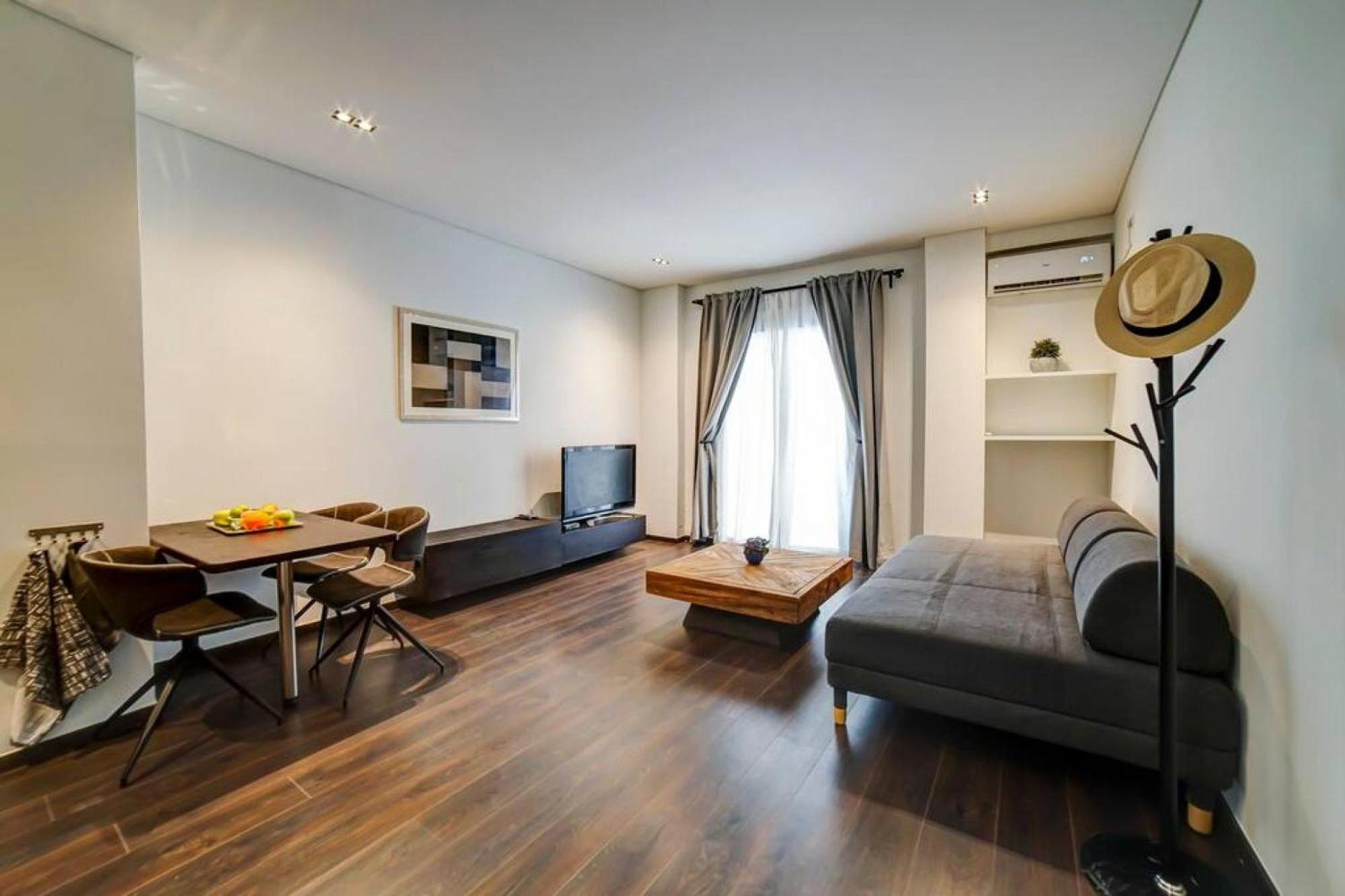 Classy And Stylish Apartment Next To Hilton Athens Luaran gambar